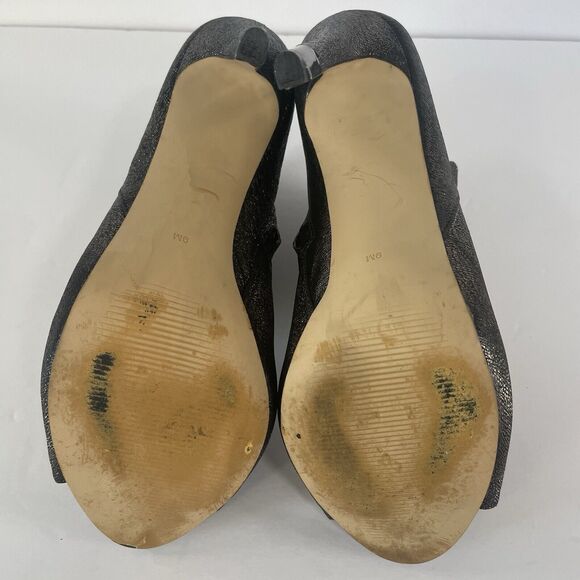 GUESS Gwadara Metallic Boots Booties Womens Size 9M Silver Tip Stiletto Heels - Picture 6 of 8